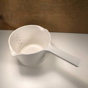 Vintage Corning Ware White 1 Qt Double Spout Sauce Pot Range Oven Micro No Lid